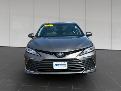 Used 2021 Toyota Camry XLE AWD/4WD image 8