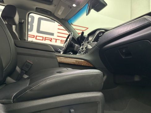 Used 2019 Chevrolet Suburban Premier image 63