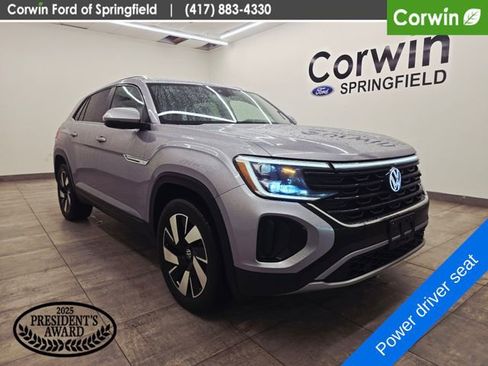 Used 2024 Volkswagen Atlas Cross Sport SE AWD/4WD image 6