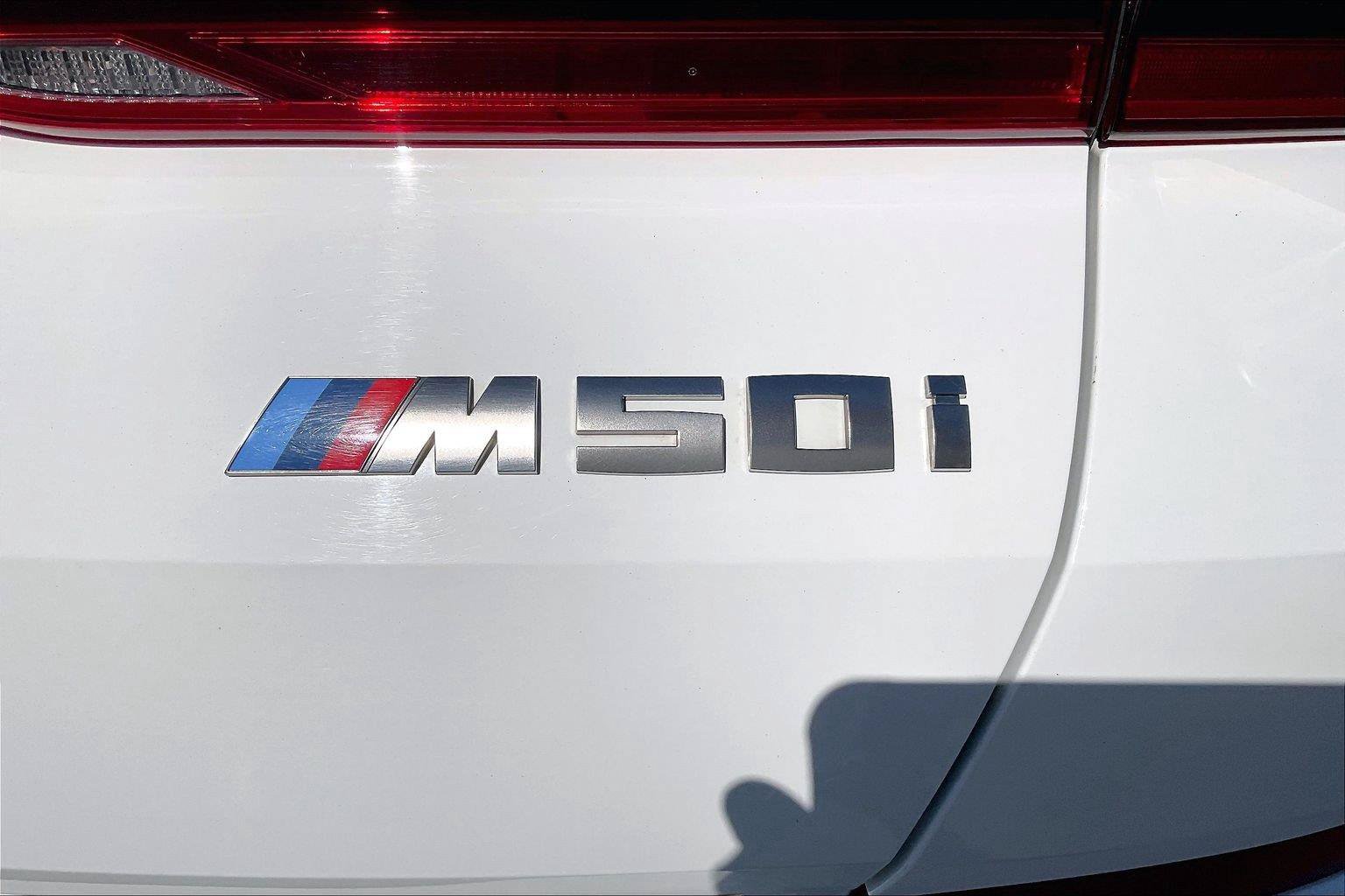 Used 2022 BMW X6 M50i AWD/4WD image 9