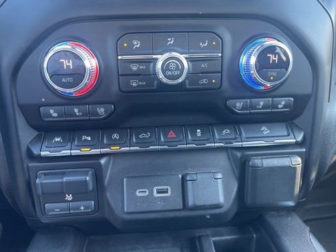 Used 2021 GMC Sierra 1500 AT4 w/ AT4 Value Package AWD/4WD image 16