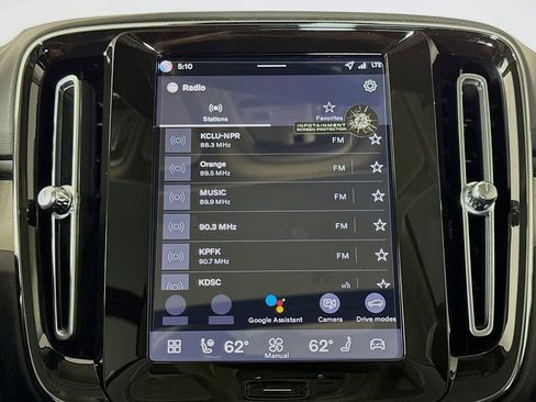 New 2026 Volvo XC40 B4 Core image 15