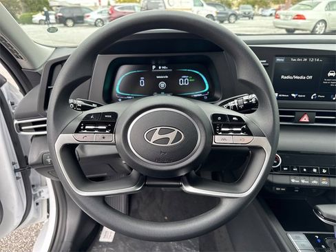 New 2026 Hyundai Elantra Blue image 23
