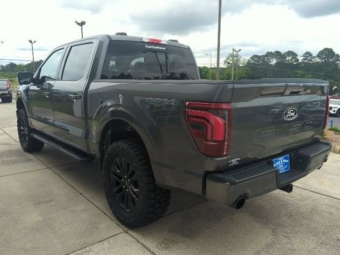 Used 2025 Ford F150 Lariat w/ Equipment Group 501A Mid AWD/4WD image 5