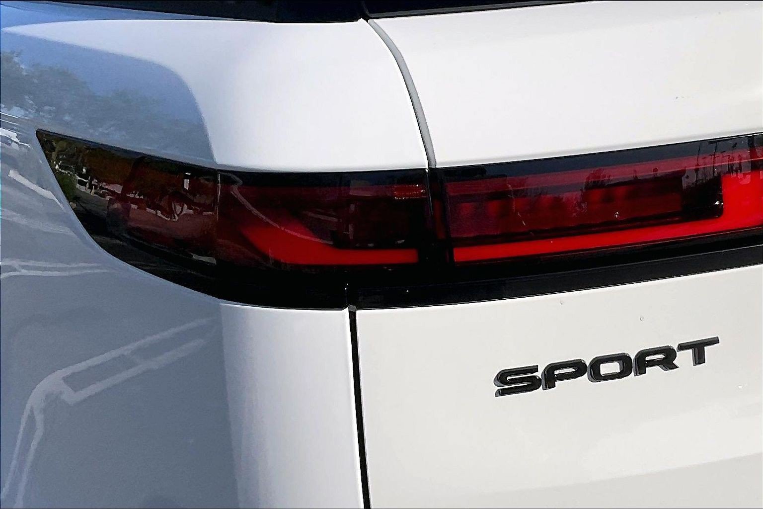 New 2027 Land Rover Range Rover Sport Dynamic SE AWD/4WD image 8