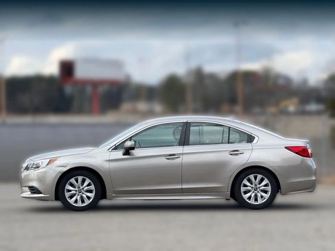 Used 2016 Subaru Legacy 2.5i Premium image 8