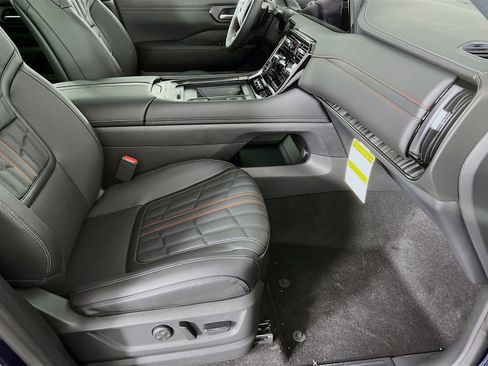 New 2026 Nissan Armada PRO-4X AWD/4WD image 24