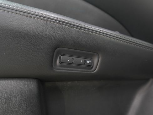 Used 2016 Nissan Pathfinder Platinum image 26