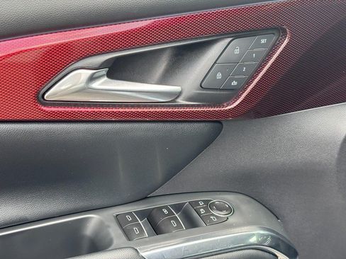 Used 2026 Chevrolet Traverse RS w/ LPO, Floor Liner Package FWD image 17