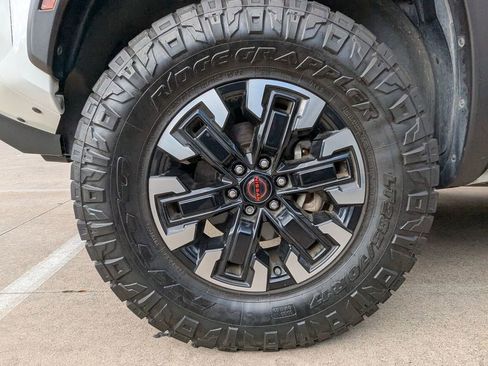 Used 2022 Nissan Frontier Pro-X image 20