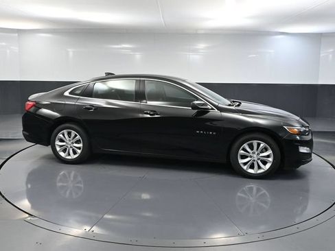 Used 2023 Chevrolet Malibu LT FWD image 3
