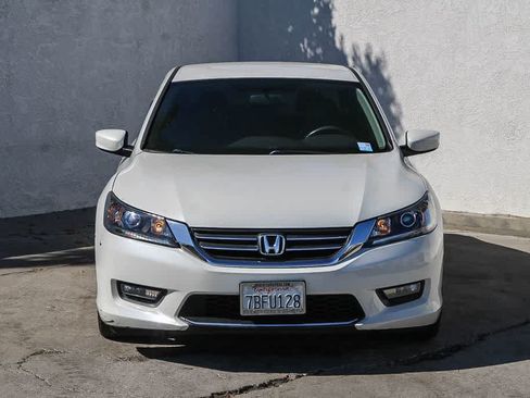 Used 2014 Honda Accord Sport image 2