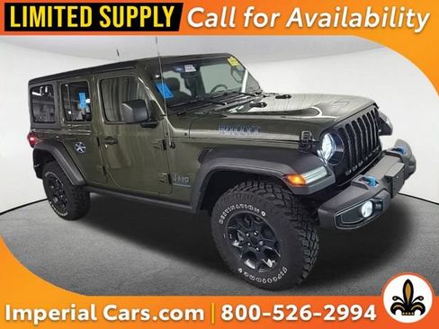 Used 2023 Jeep Wrangler Unlimited w/ Cold Weather Group AWD/4WD image 1