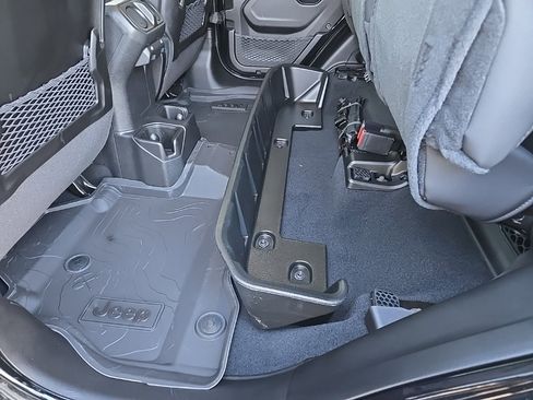 New 2026 Jeep Gladiator Sport image 95