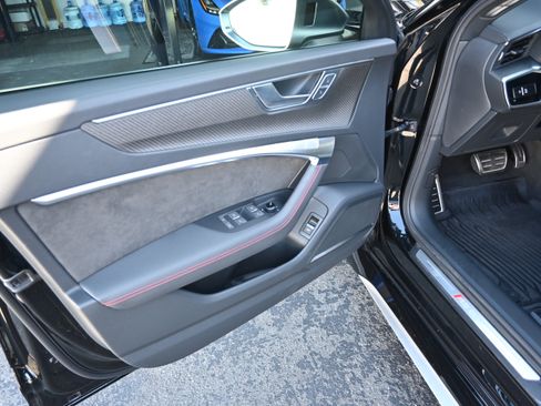 Used 2021 Audi RS 6 AWD/4WD image 53