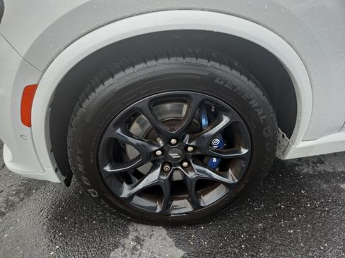 Used 2022 Dodge Durango R/T w/ Tow 'N Go Package AWD/4WD image 28