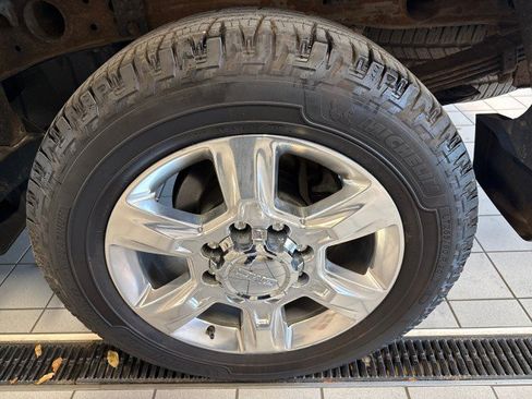 Used 2017 GMC Sierra 2500 SLT AWD/4WD image 11