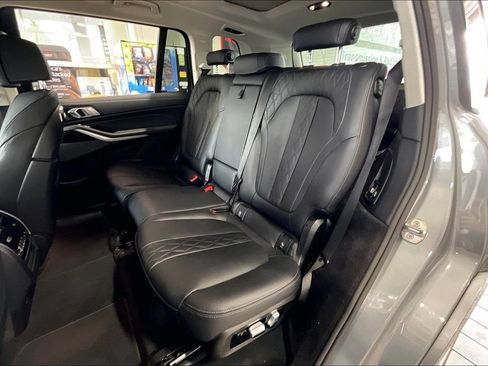 Used 2026 BMW X7 xDrive40i AWD/4WD image 14