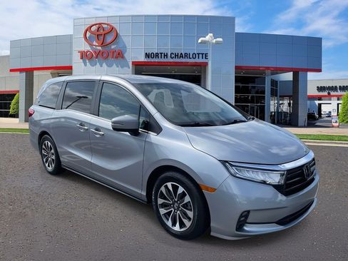 Used 2022 Honda Odyssey EX-L image 3