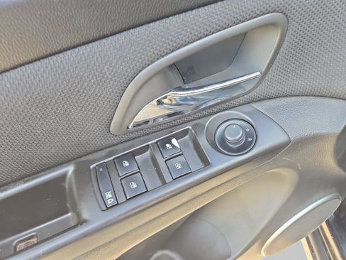 Used 2011 Chevrolet Cruze LT FWD image 15