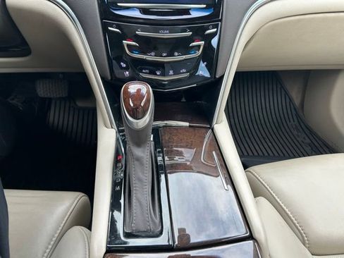 Used 2013 Cadillac XTS Luxury w/ Driver Awareness Package image 16