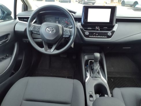 Used 2025 Toyota Corolla LE image 23