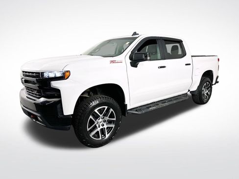 Used 2019 Chevrolet Silverado 1500 LT Trail Boss w/ Convenience Package AWD/4WD image 4