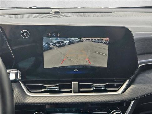 Used 2025 Chevrolet Equinox LT image 15