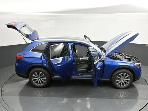 New 2025 Mercedes-Benz GLC 300 4MATIC image 48