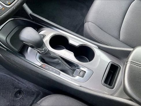 Used 2023 Chevrolet Malibu LT image 17