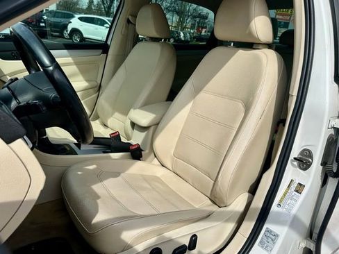 Used 2012 Volkswagen Passat 2.5 SE image 13
