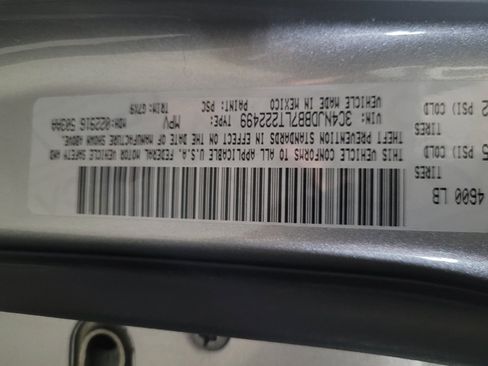 Used 2020 Jeep Compass Latitude image 33