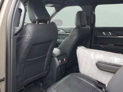 New 2026 Ford Explorer Tremor w/ Tremor Convenience Package image 32