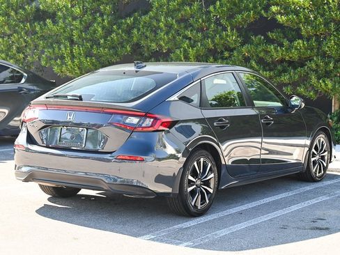 Used 2022 Honda Civic EX-L image 4