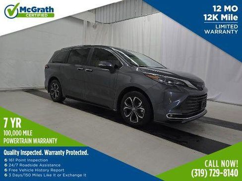 Certified 2025 Toyota Sienna Platinum AWD/4WD image 1