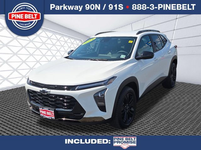 Certified 2024 Chevrolet Trax ACTIV w/ Driver Confidence Package FWD image 1