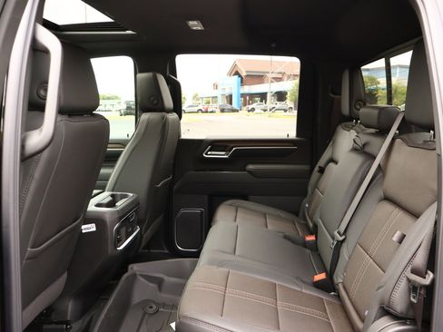 New 2026 Chevrolet Silverado 3500 High Country w/ High Country Premium Package AWD/4WD image 22