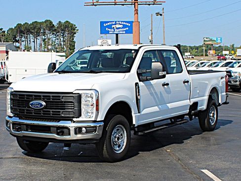 Used 2026 Ford F250 XL w/ XL Chrome Package AWD/4WD image 2