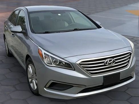 Used 2016 Hyundai Sonata SE FWD image 18