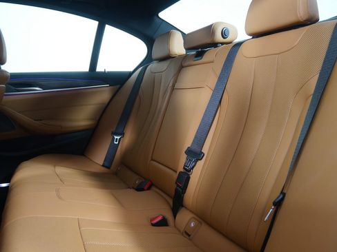 Used 2023 BMW 530i w/ M Sport Package RWD image 15