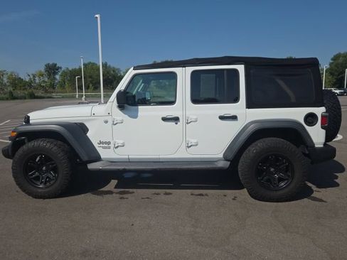 Used 2018 Jeep Wrangler Unlimited Sport S AWD/4WD image 12
