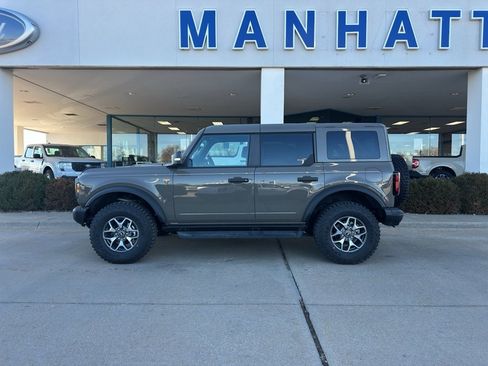 New 2025 Ford Bronco Badlands AWD/4WD image 7