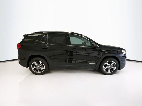 Certified 2021 GMC Terrain SLT image 8