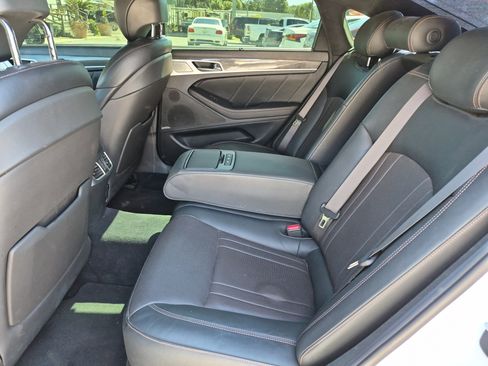 Used 2019 Genesis G80 3.3T Sport image 10