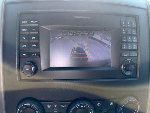 Used 2018 Mercedes-Benz Sprinter 2500 image 29