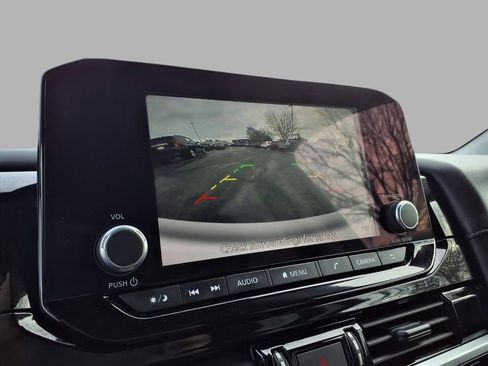 Certified 2024 Nissan Pathfinder SV image 6