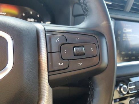 Used 2024 GMC Yukon XL Denali image 22