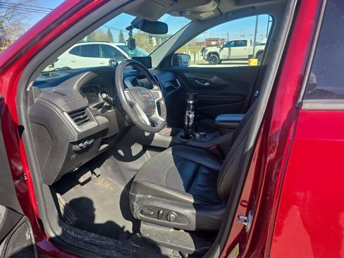 Used 2019 GMC Terrain SLT w/ Preferred Package image 3