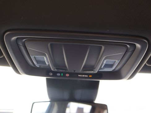 Certified 2025 Chevrolet Silverado 2500 LT w/ Convenience Package image 32