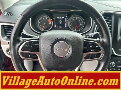 Used 2021 Jeep Cherokee Latitude Lux FWD image 28